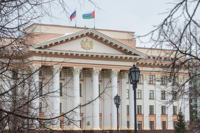 ​В Тюменской области отложили введение QR-кодов для посещения ТЦ и ресторанов