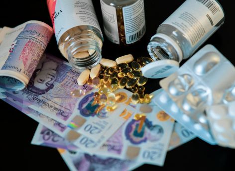 Иностранные компании продолжат продавать лекарства в России