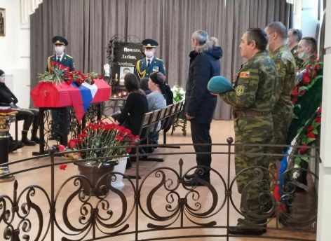 Вартовчане простились с погибшим в Украине военнослужащим Игорем Василенко