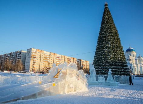 В Сургуте начался демонтаж ледовых городков