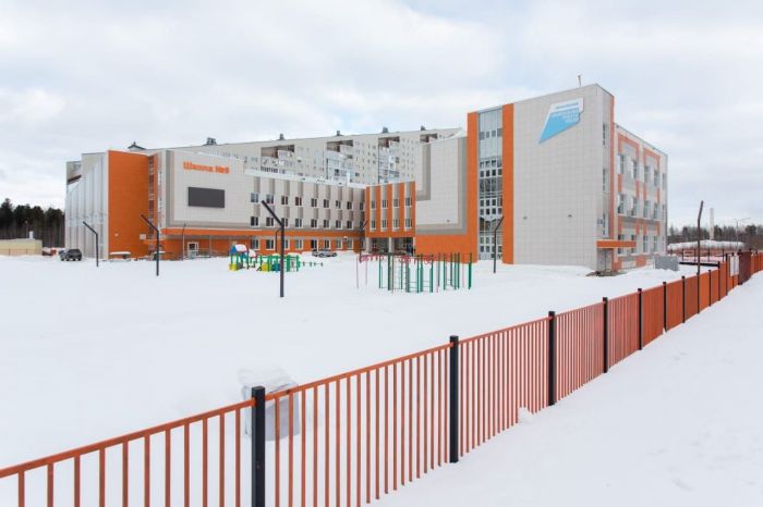 Возведение нового корпуса сургутской школы №9 окончено