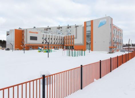 Возведение нового корпуса сургутской школы №9 окончено