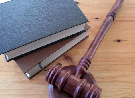 Югорчанина осудят за кражу имущества с автозаправочной станции