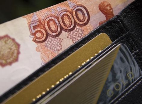 Обнаружившая в такси кошелек с деньгами югорчанка стала фигуранткой уголовного дела