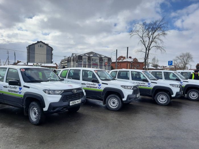 ​Автопарк Областной больницы №4 пополнился 38 новыми машинами