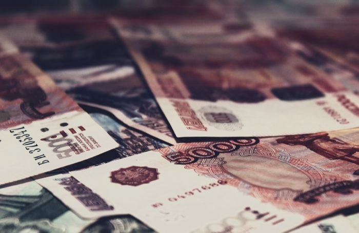 ​Мошенники напугали югорчанку некорректной работой SWIFT и похитили у нее полмиллиона рублей