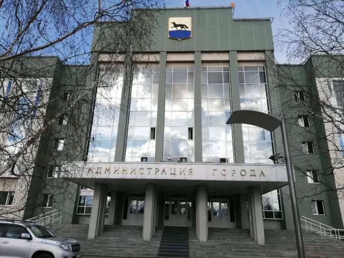 Сургутский чиновник, ответственный за содержание дорог, покинул пост
