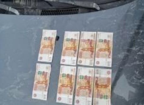Сотрудники ДПС в Сургуте попались на получении 40-тысячной взятки