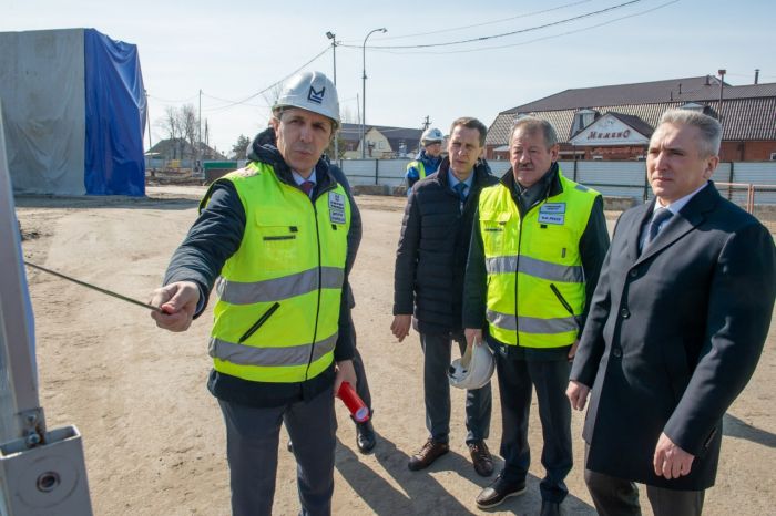 ​Губернатор Александр Моор оценил ход строительства путепровода в Ялуторовске