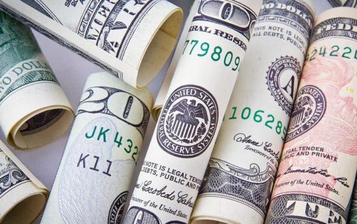 Банки с 18 апреля могут продавать югорчанам наличную валюту