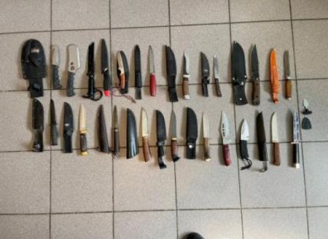 У югорчанина, распространившего интимный снимок подруги, нашли склад оружия