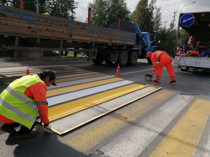В Сургуте планируют отремонтировать и покрасить 661 пешеходных переходов