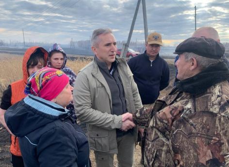 Александр Моор поручил поддержать финансово пострадавших жителей Бердюжского района