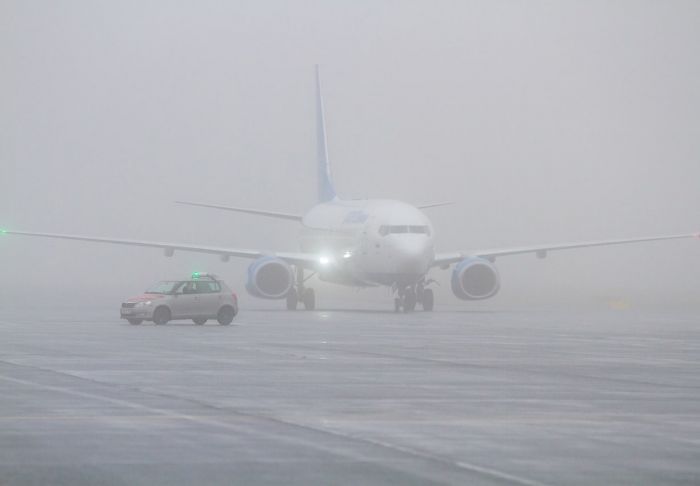 Аэропорт Сургута возобновил полеты после утреннего тумана