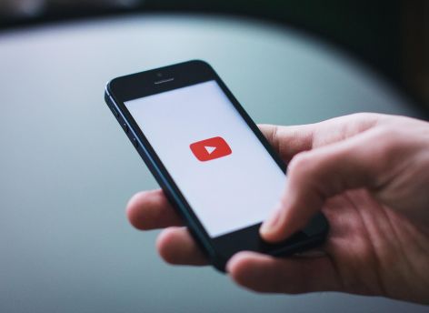 YouTube продолжит работу в России