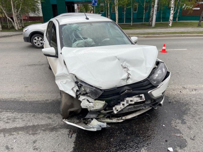 Пожилая сургутянка на «Киа» спровоцировала аварию с пострадавшими