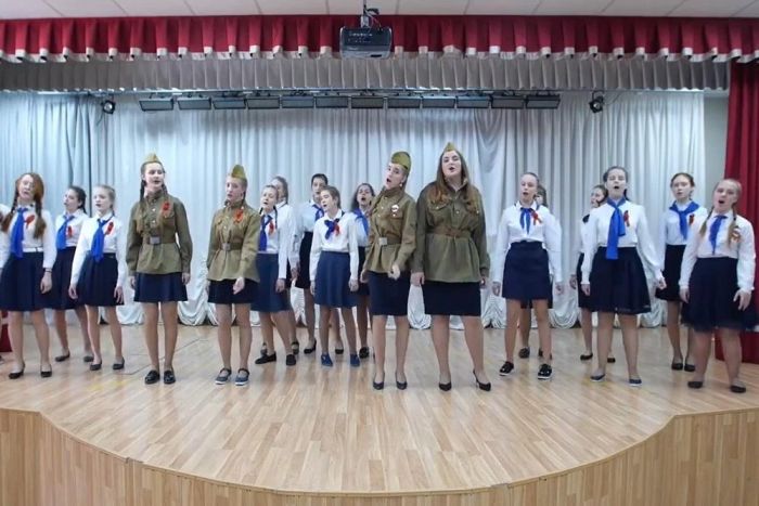 ​30 школьных хоров из Тюменской области выступили на фестивале «Поют дети России»