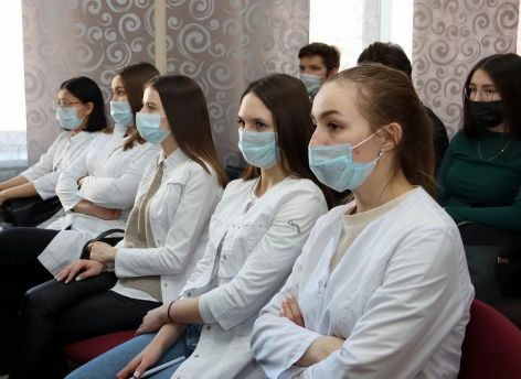 У ишимских медорганизаций появилась дополнительная возможность привлечь молодых специалистов для работы на селе