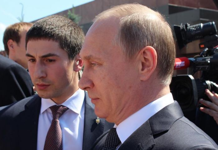 Путин уволил пять генералов МВД, выяснил РБК