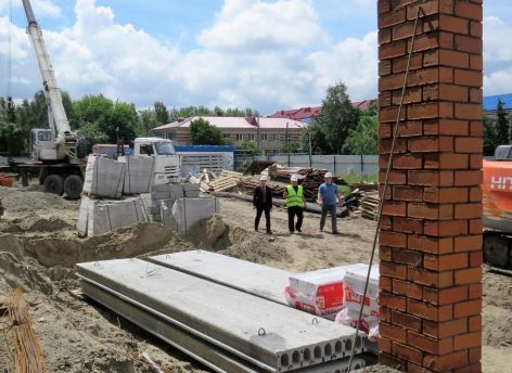 В Тюменском районе к концу года построят новую поликлинику