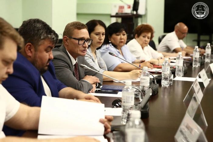 ​Молодежную политику и патриотическое воспитание обсудили в СурГУ