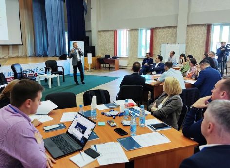 ​В Нягани проходит очередной этап «Школы мэров»
