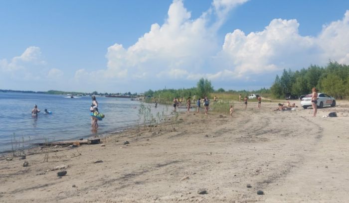 ​В популярных среди югорчан водоемах купаться опасно