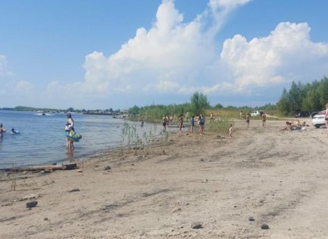 ​В популярных среди югорчан водоемах купаться опасно