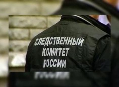 Югорчане попытались угнать автомобиль, толкая его, но совершили ДТП