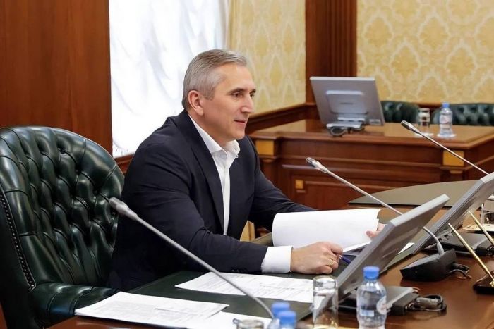 ​Александр Моор поручил отремонтировать Медведевский ФАП к 1 сентября