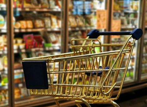 В России разрешат бесплатно раздавать населению продукты с истекающим сроком годности