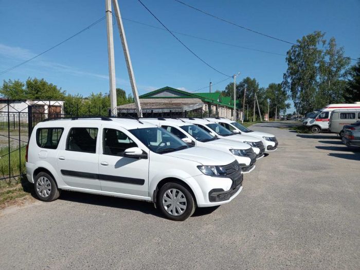 ​В больницу Нижней Тавды поступили новые автомобили