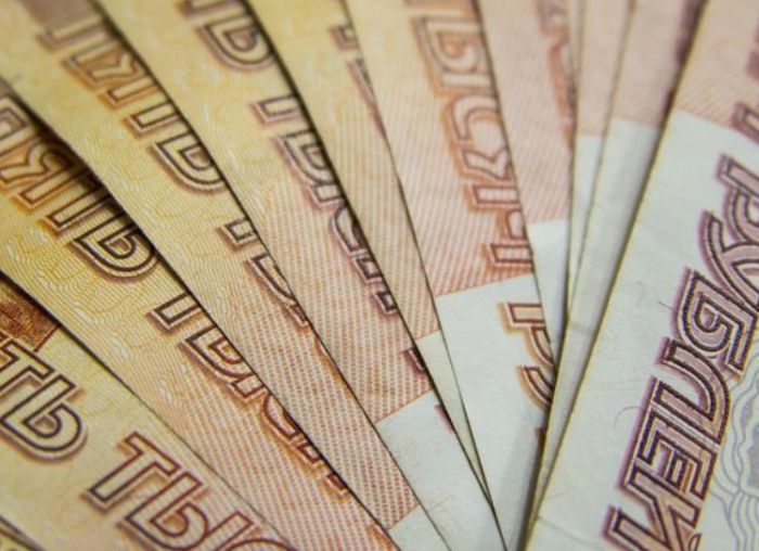 Югорчанка обвиняется в хищении почти миллиона рублей у пенсионеров и бедняков