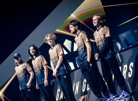 ​Сургутянин Антон Шкредов поедет в Сингапур на крупнейший турнир по Dota 2
