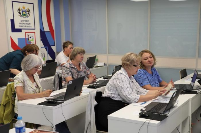 ​Тюменские «бабушки особого назначения» повысили цифровую грамотность