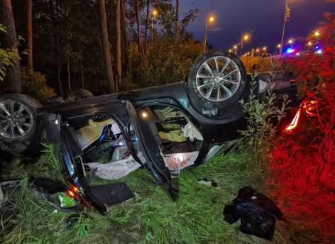 Сургутянин на элитной иномарке вылетел в кювет и погиб