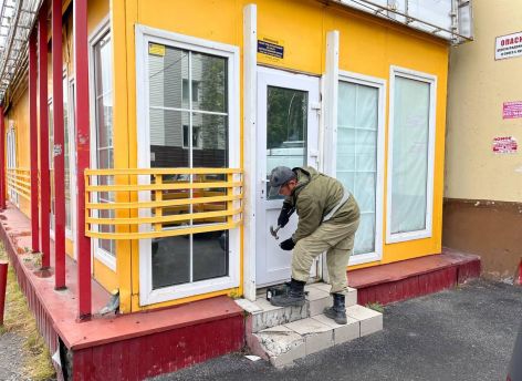 ​В Сургуте продолжается снос незаконных объектов // ФОТО