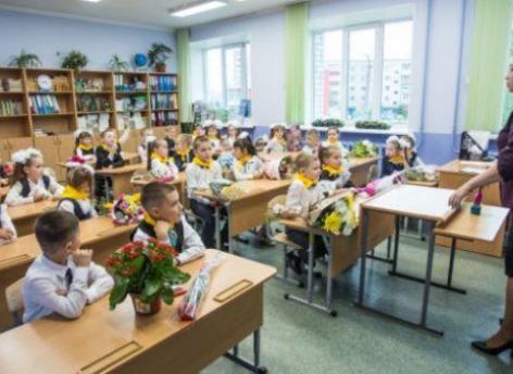 Более 6 700 первоклассников сядут за школьные парты в Сургуте