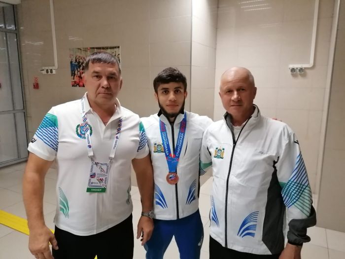 Спортсмен из Сургута выиграл бронзовую медаль по греко-римской борьбе