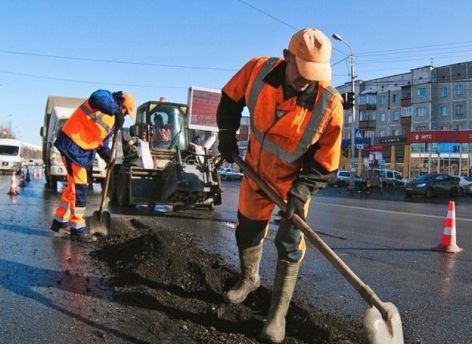 ​Дорога у поликлиники «Нефтяник» в Сургуте перекрыта: идет ремонт