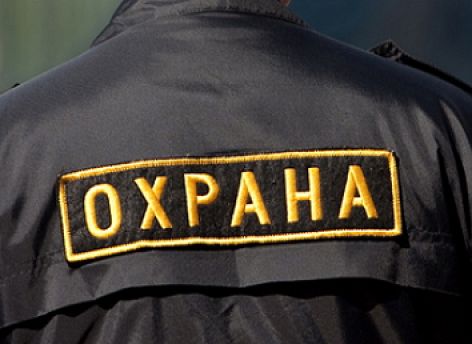 Чоповцы попытались выгнать подростка из сургутского ТЦ: в дело вмешалась полиция // ВИДЕО