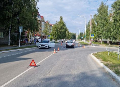 Семилетнего мальчика на самокате сбили на дороге в Урае 