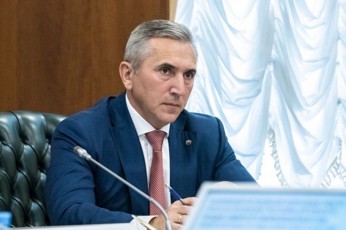 ​Губернатор Тюменской области Александр Моор обратился к землякам