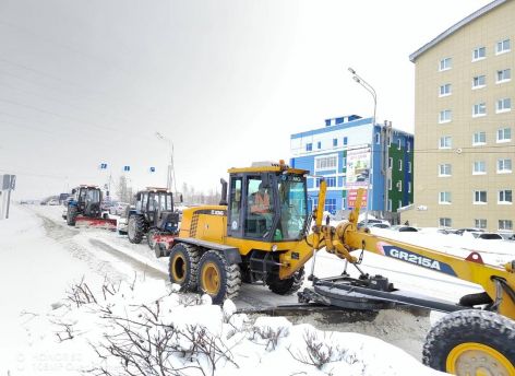 За чистотой сургутских дорог зимой будут следить восемь подрядчиков