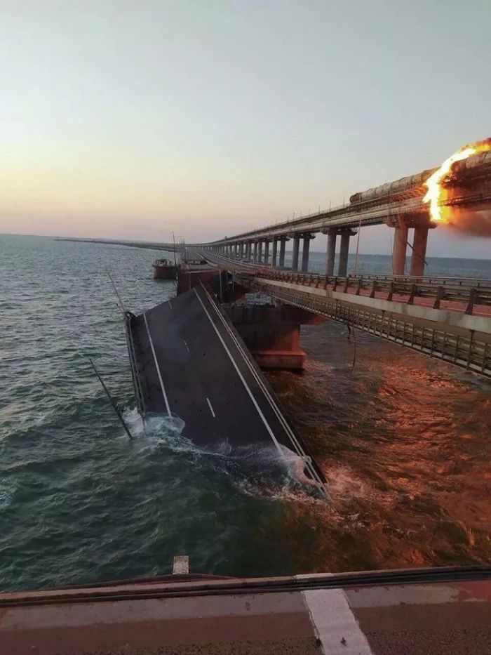 Власти РФ определили подрядчика, который восстановит Крымский мост