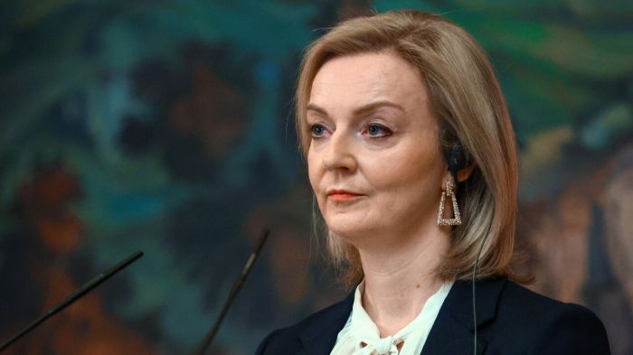 Премьер-министр Великобритании Лиз Трасс уходит в отставку