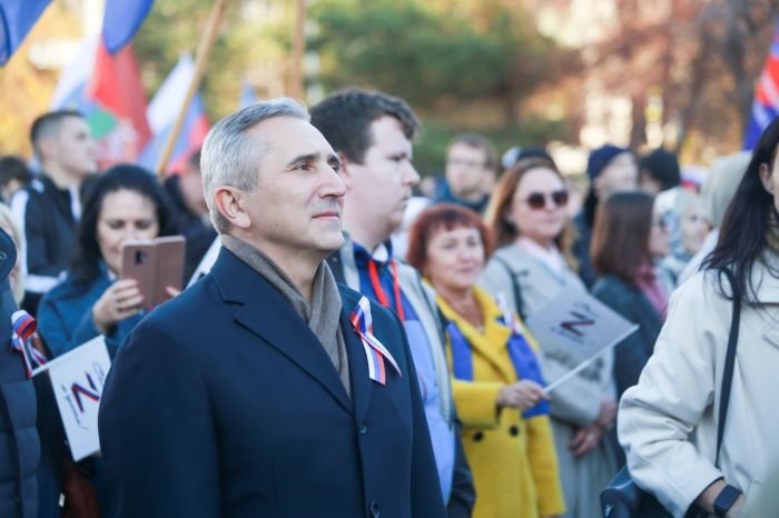 ​Александр Моор: «Пройдем через испытания и станем сильнее»