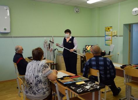 В Тюменской области проходит месячник «Белая трость»