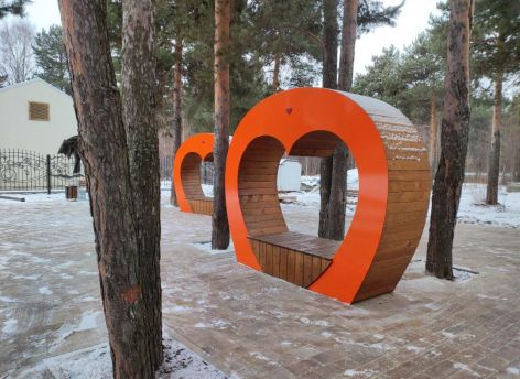 Завершился первый этап благоустройства сквера у сургутского Дворца торжеств