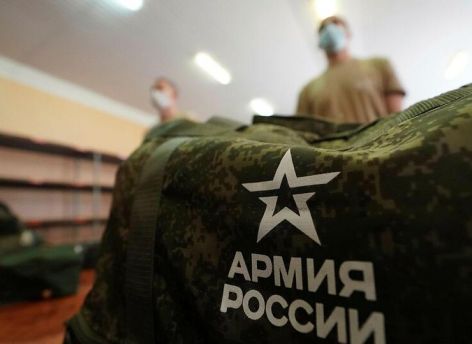 В Госдуме предложили увеличить срок срочной службы до двух лет